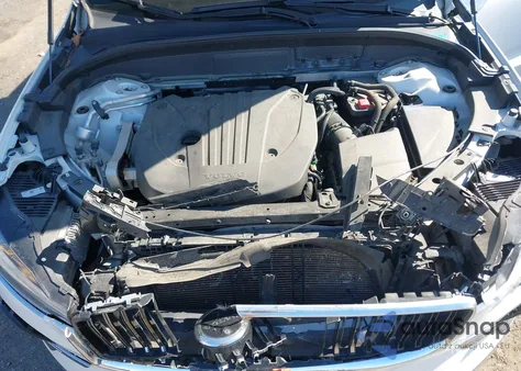 2022 Volvo Xc60 B5 Inscription из США, поврежденный, VIN YV4L12RL4N1901681